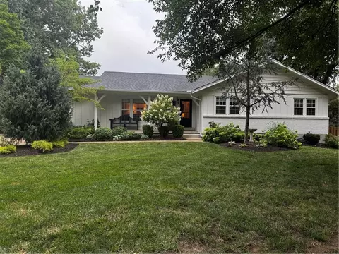 9531 Catalina St, Overland Park, KS 66207