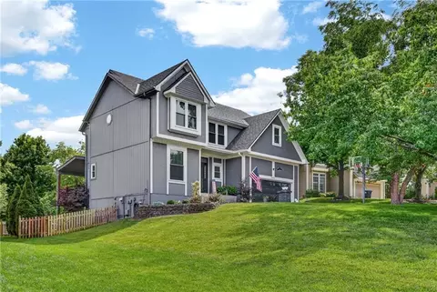 2625 SW 9th Ter, Lees Summit, MO 64081