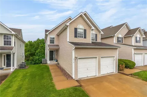 9770 N Lewis Ave, Kansas City, MO 64157