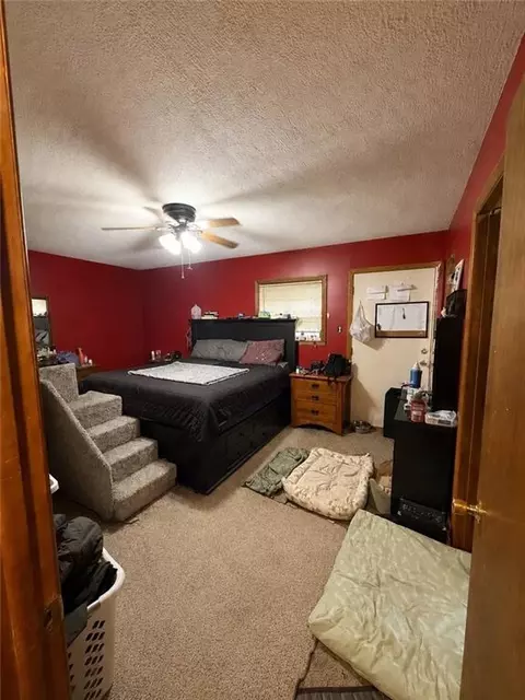 22211 E Blue Mills Rd, Independence, MO 64058 photo 6