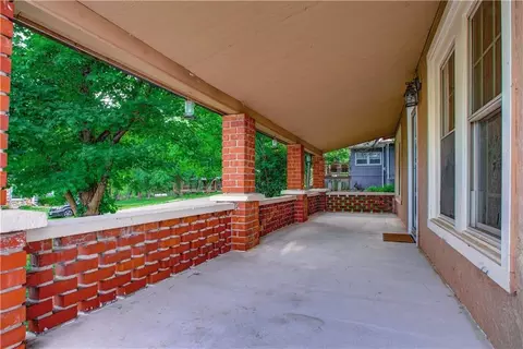 Exterior - 300 W 3rd St, Freeman, MO 64746 photo 4 of 6