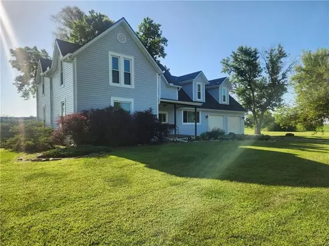 28821 S Famuliner Rd, Garden City, MO 64747