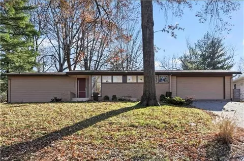 6609 Nall Dr, Mission, KS 66202