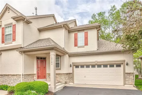 16164 Linden St, Overland Park, KS 66085