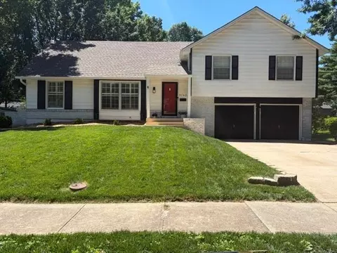 9740 Riggs St, Overland Park, KS 66212
