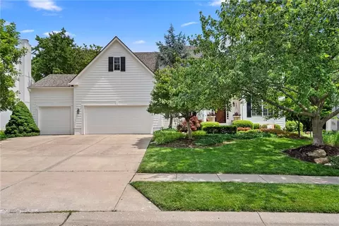 12463 Rosehill St, Overland Park, KS 66213