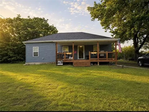 406 S Pesavento St, Pittsburg, KS 66762