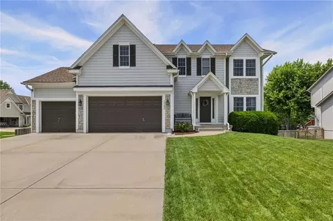 15480 S Gallery St, Olathe, KS 66062