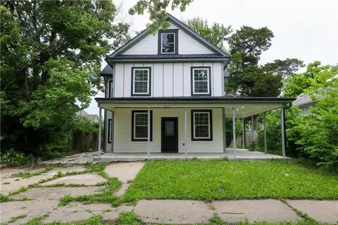 1124 Congress St, Emporia, KS 66801