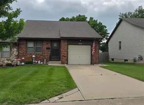108 S Ryans Way, Saint Joseph, MO 64506