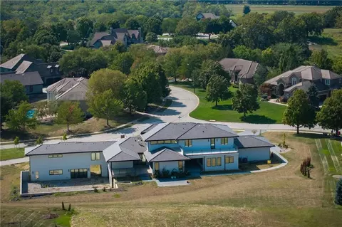 View/Area - 3331 S Saddle Ridge Ct, Independence, MO 64057 photo 1 of 8