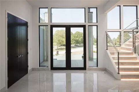 Entry Way - 3331 S Saddle Ridge Ct, Independence, MO 64057 photo 1 of 8