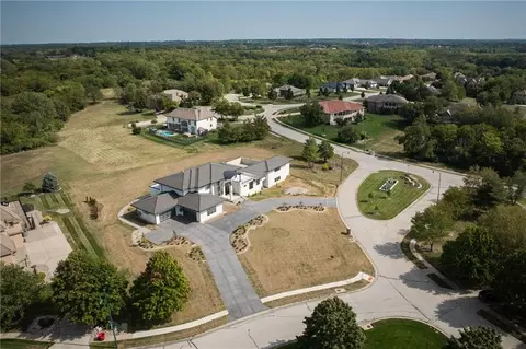 View/Area - 3331 S Saddle Ridge Ct, Independence, MO 64057 photo 5 of 8