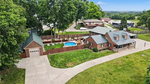1 Ridgeland Rd, Country Club, MO 64505