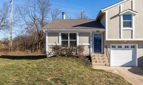 15914 W 123rd St, Olathe, KS 66062