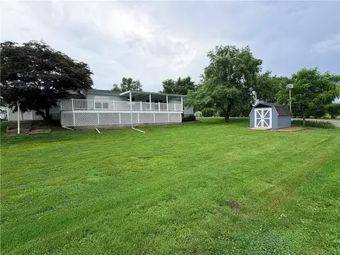 Exterior - 114 E Oak St, Emma, MO 65327 photo 7 of 10