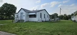 814 E North Main St, Richmond, MO 64085
