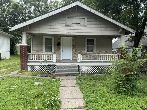 2723 Lathrop Ave, Kansas City, KS 66104