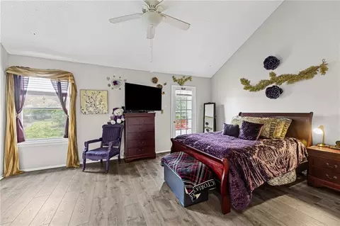 Bedroom - 232 NE Bayview Dr, Lees Summit, MO 64064 photo 1 of 3