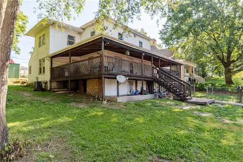 Exterior - 1125 Atchison St, Atchison, KS 66002 photo 10 of 26