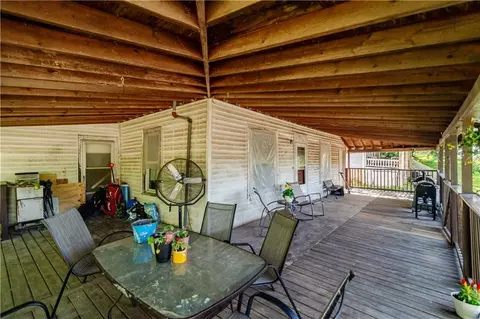Exterior - 1125 Atchison St, Atchison, KS 66002 photo 20 of 26