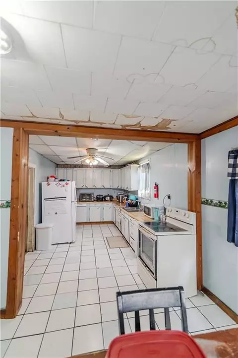 Kitchen - 1125 Atchison St, Atchison, KS 66002 photo 3 of 5