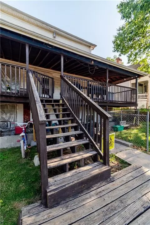 Exterior - 1125 Atchison St, Atchison, KS 66002 photo 16 of 26
