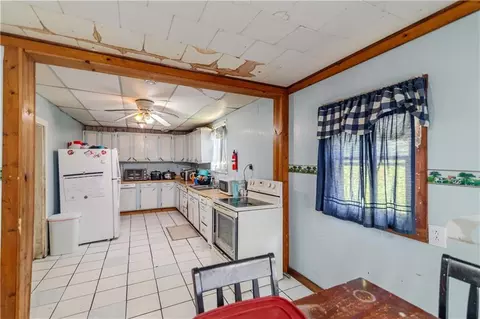 Kitchen - 1125 Atchison St, Atchison, KS 66002 photo 2 of 5