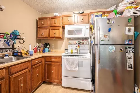 Kitchen - 1100 Colonial Dr, Lathrop, MO 64465 photo 2 of 2