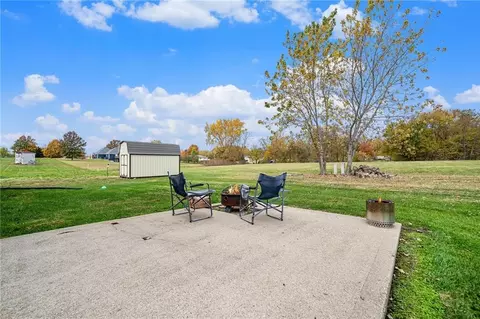 Exterior - 1100 Colonial Dr, Lathrop, MO 64465 photo 2 of 3