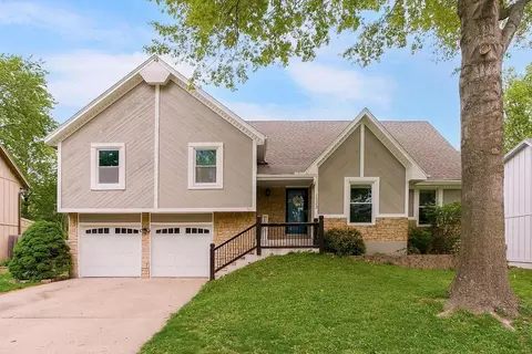 15363 Newton Dr, Overland Park, KS 66223