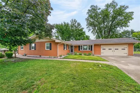 203 S Titus Ave, Excelsior Springs, MO 64024