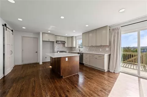 1309 W 100th Ter, Kansas City, MO 64114