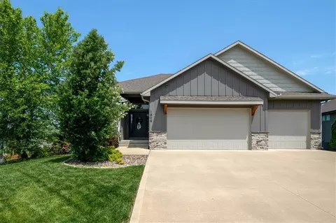 1908 NE Catalina Ave, Lees Summit, MO 64064