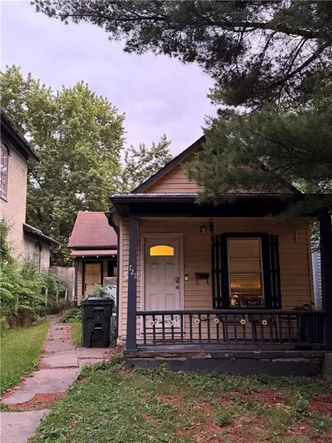 721 Olive St, Leavenworth, KS 66048