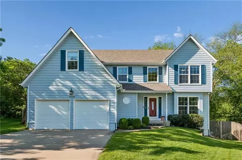 11429 S Northwood Cir, Olathe, KS 66061