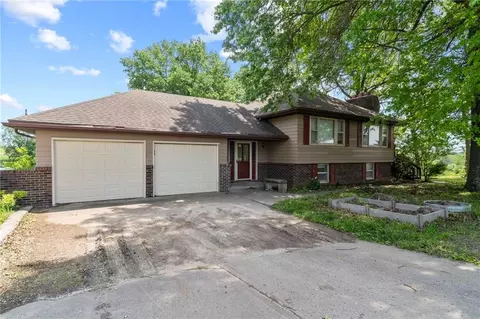 955 NW 131 Hwy, Odessa, MO 64076