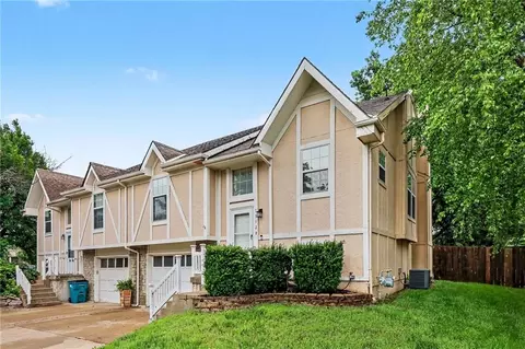 15129 Glenwood Ave, Overland Park, KS 66223