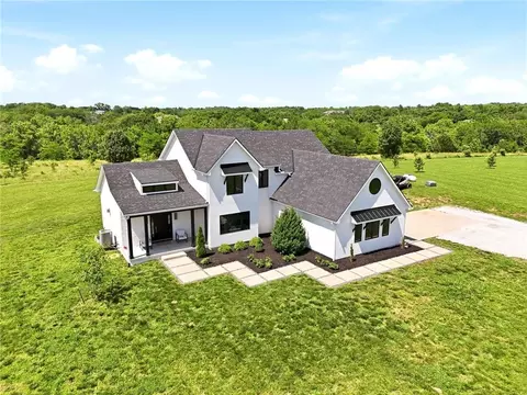 Exterior - 29706 Easley Rd, Lees Summit, MO 64086 photo 17 of 21