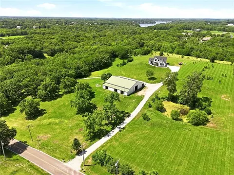 View/Area - 29706 Easley Rd, Lees Summit, MO 64086 photo 5 of 6