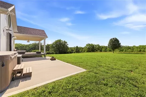 Exterior - 29706 Easley Rd, Lees Summit, MO 64086 photo 9 of 21