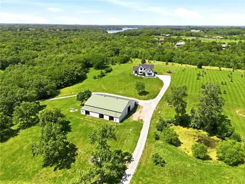 View/Area - 29706 Easley Rd, Lees Summit, MO 64086 photo 1 of 6
