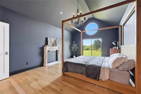 Bedroom - 29706 Easley Rd, Lees Summit, MO 64086 photo 2 of 9