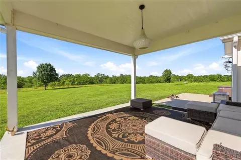 Exterior - 29706 Easley Rd, Lees Summit, MO 64086 photo 7 of 21