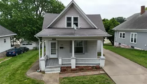 1319 S 22nd St, Saint Joseph, MO 64507