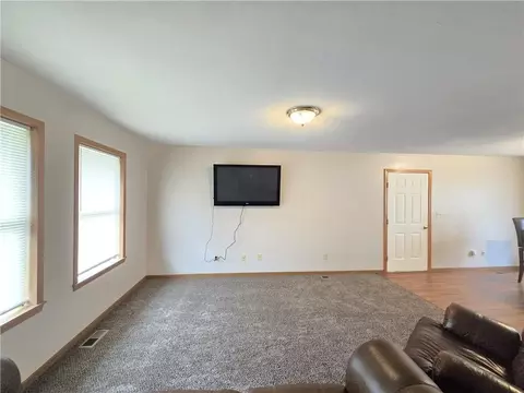 Living - 817 W Park St, Cherryvale, KS 67335 photo 4 of 4