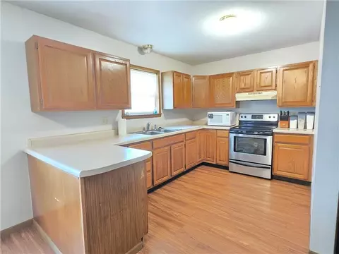 Kitchen - 817 W Park St, Cherryvale, KS 67335 photo 3 of 5