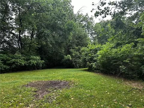 1103 E Pacific Ave, Independence, MO 64050 photo 2