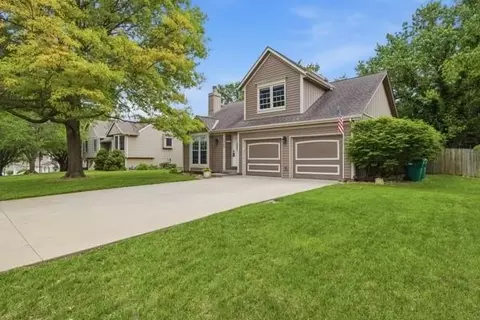 13109 Swartz Rd, Bonner Springs, KS 66012