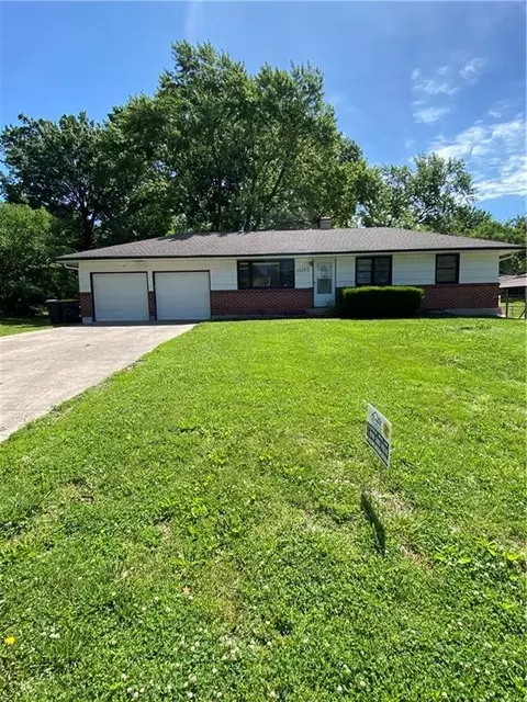 10105 Wheeling Ave, Kansas City, MO 64134